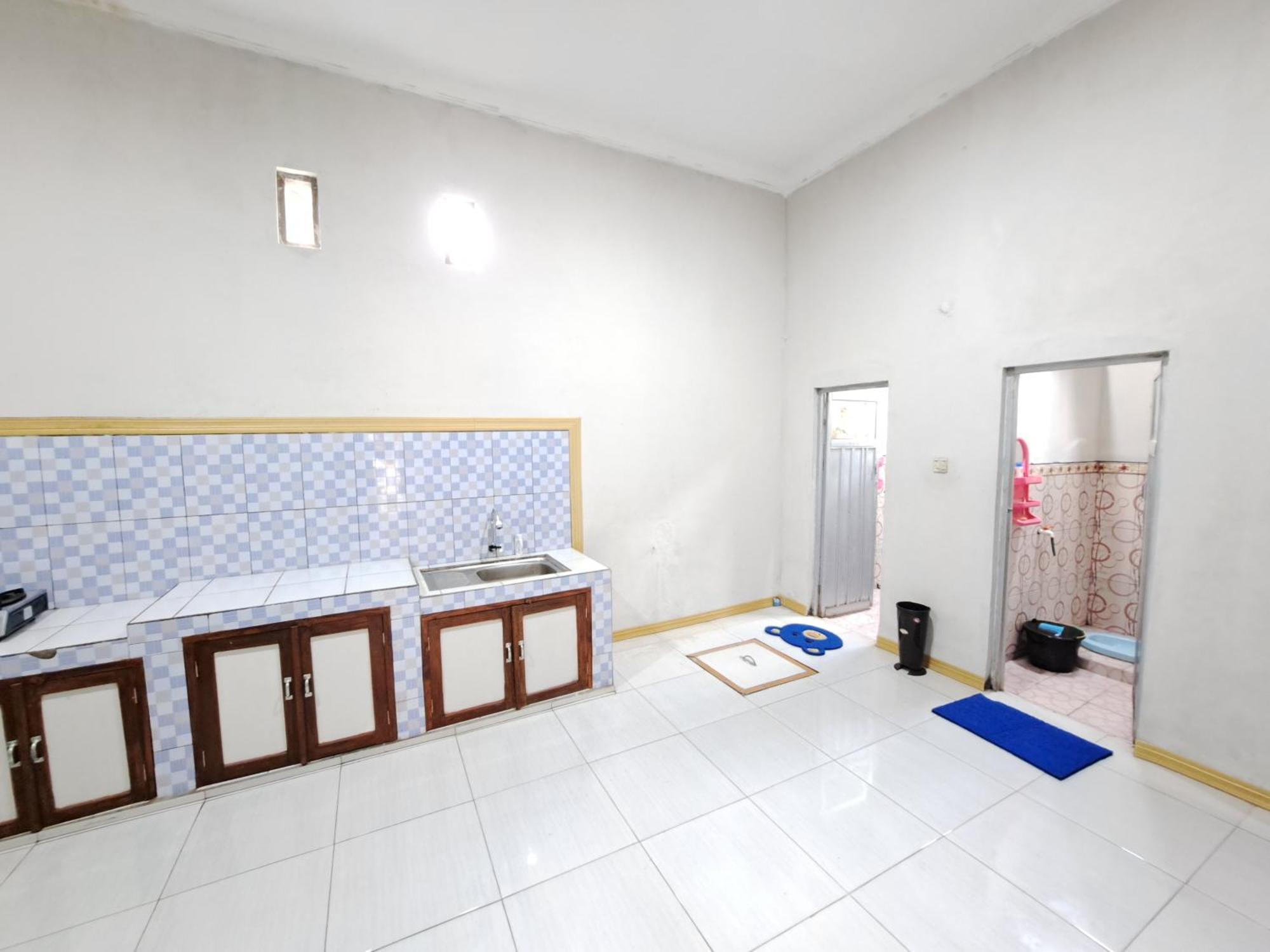 Romadhoni Homestay Magelang Δωμάτιο φωτογραφία